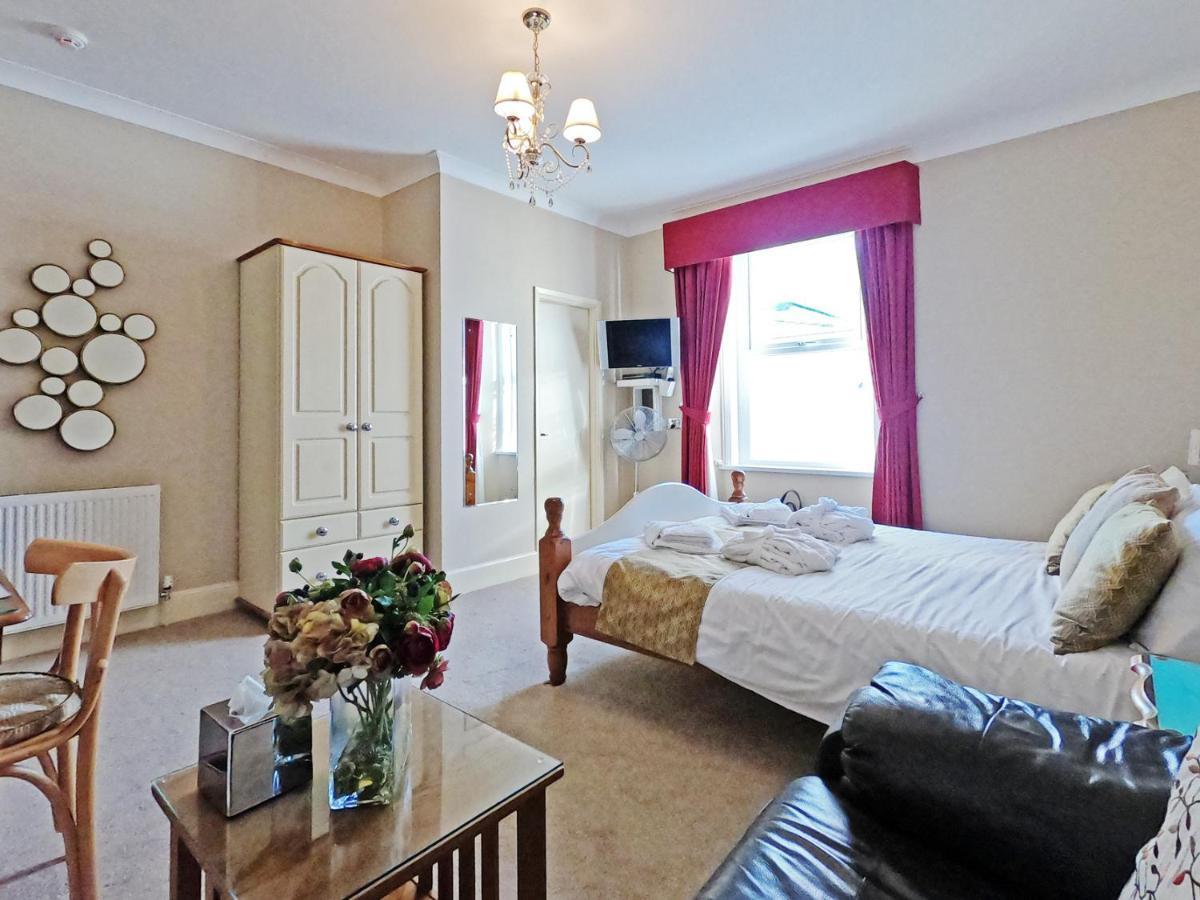 Riviera Lodge Hotel Torquay Bagian luar foto