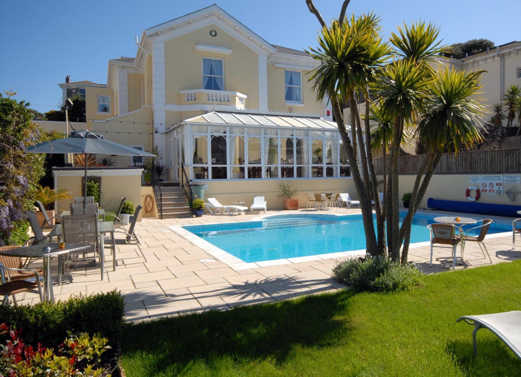 Riviera Lodge Hotel Torquay Bagian luar foto