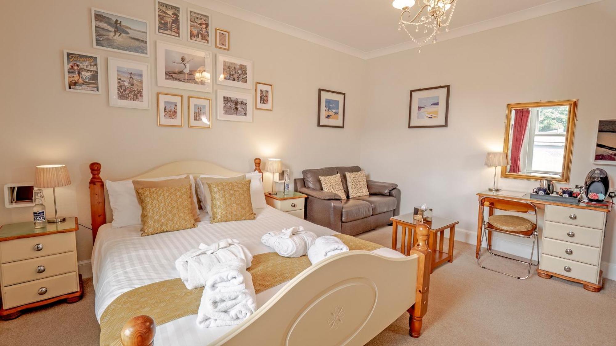 Riviera Lodge Hotel Torquay Bagian luar foto
